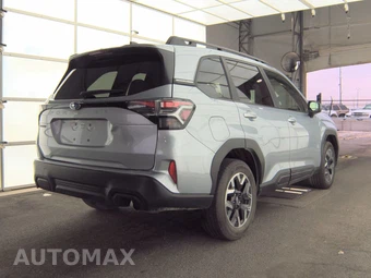 2025 Subaru Forester Premium - miniatura 4