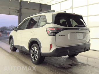 2025 Subaru Forester Premium - miniatura 6