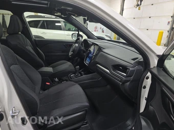 2025 Subaru Forester Premium - miniatura 8