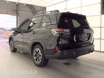 2025 Subaru Forester Premium - miniatura 8