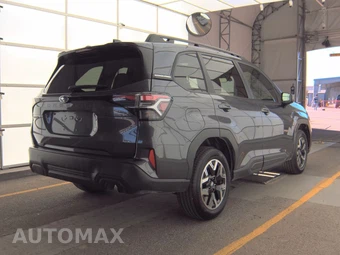 2025 Subaru Forester Premium - miniatura 4