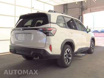2025 Subaru Forester Premium - miniatura 4