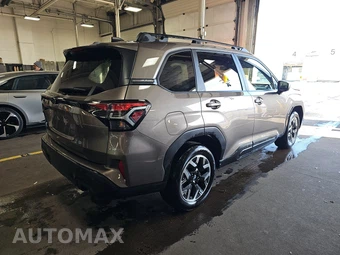 2025 Subaru Forester Premium - miniatura 4