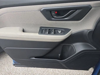 2025 Subaru Forester Premium - miniatura 9