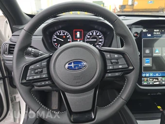 2025 Subaru Forester Premium - miniatura 10