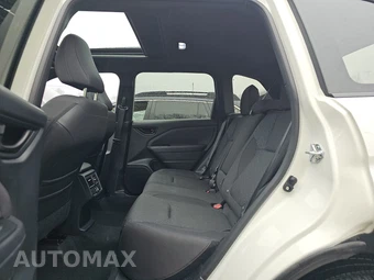 2025 Subaru Forester Premium - miniatura 13