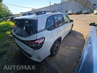 2025 Subaru Forester Premium - miniatura 3