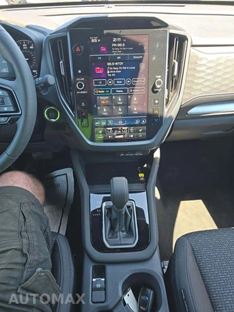 2025 Subaru Forester Premium - miniatura 10