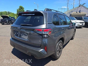 2025 Subaru Forester Premium - miniatura 3