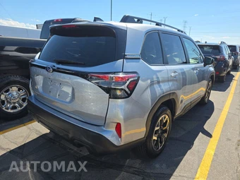2025 Subaru Forester Premium - miniatura 4