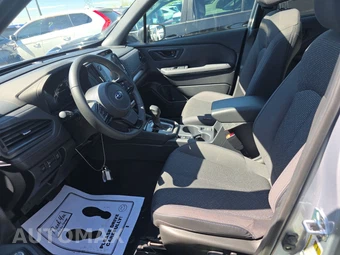 2025 Subaru Forester Premium - miniatura 7