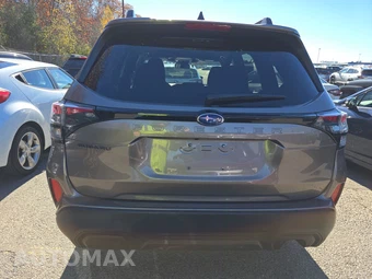2025 Subaru Forester Premium - miniatura 5