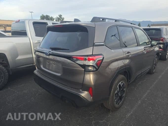 2025 Subaru Forester Premium - miniatura 4