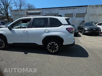 2025 Subaru Forester Premium - miniatura 3