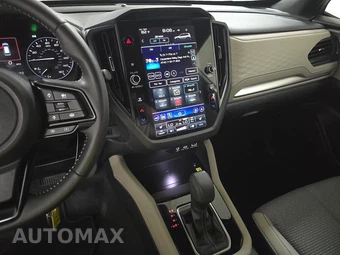 2025 Subaru Forester Premium - miniatura 11