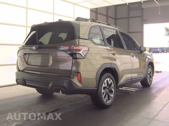 2025 Subaru Forester Premium - miniatura 4