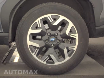 2025 Subaru Forester Premium - miniatura 12