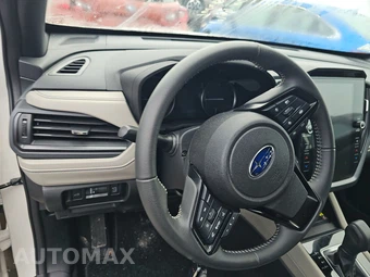2025 Subaru Forester Premium - miniatura 10
