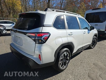 2025 Subaru Forester Premium - miniatura 4