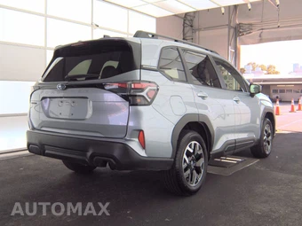 2025 Subaru Forester Premium - miniatura 4
