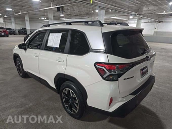 2025 Subaru Forester Premium - miniatura 2