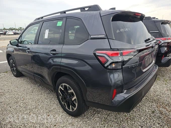 2025 Subaru Forester Premium - miniatura 6