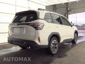 2025 Subaru Forester Premium - miniatura 4
