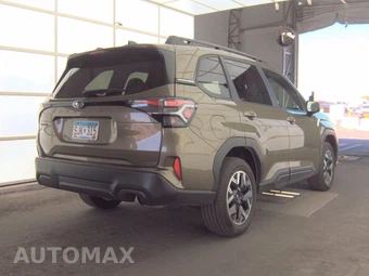 2025 Subaru Forester Premium - miniatura 4