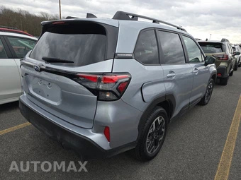 2025 Subaru Forester Premium - miniatura 4