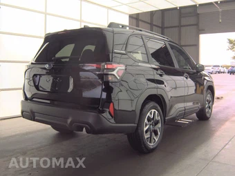 2025 Subaru Forester Premium - miniatura 4
