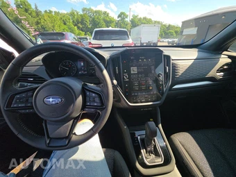 2025 Subaru Forester Premium - miniatura 11