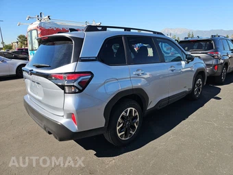 2025 Subaru Forester Premium - miniatura 4
