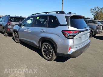 2025 Subaru Forester Premium - miniatura 6