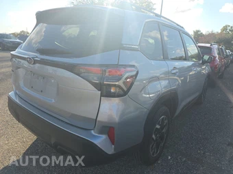 2025 Subaru Forester Premium - miniatura 4