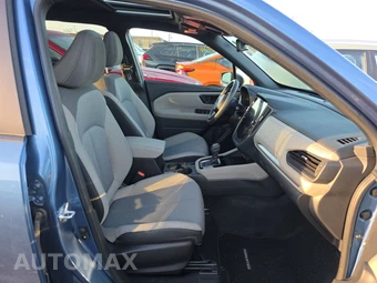 2025 Subaru Forester Premium - miniatura 8