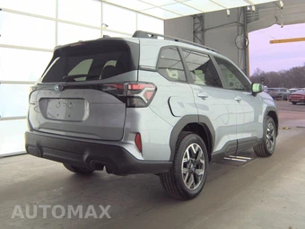 2025 Subaru Forester Premium - miniatura 4