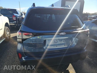 2025 Subaru Forester Premium - miniatura 5