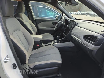 2025 Subaru Forester Premium - miniatura 8