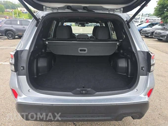 2025 Subaru Forester Premium - miniatura 11