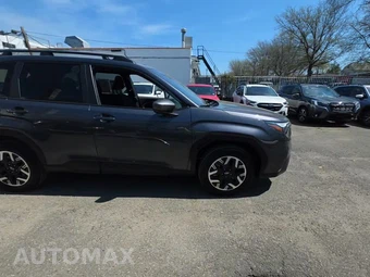 2025 Subaru Forester Premium - miniatura 5