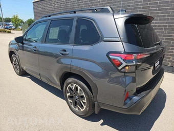 2025 Subaru Forester Premium - miniatura 2