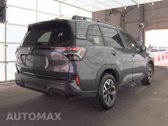 2025 Subaru Forester Premium - miniatura 4