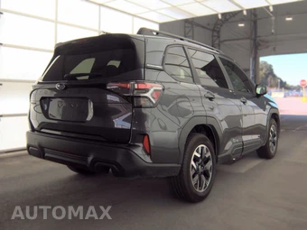 2025 Subaru Forester Premium - miniatura 4