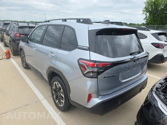 2025 Subaru Forester Premium - miniatura 6