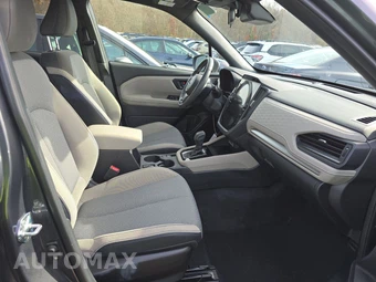 2025 Subaru Forester Premium - miniatura 8