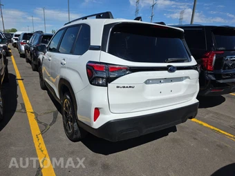 2025 Subaru Forester Premium - miniatura 6
