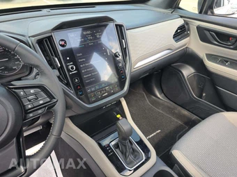 2025 Subaru Forester Premium - miniatura 10