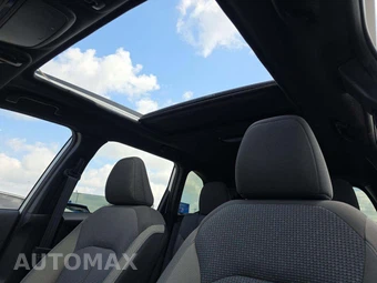 2025 Subaru Forester Premium - miniatura 11