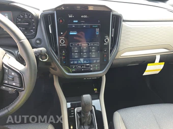 2025 Subaru Forester Premium - miniatura 11