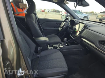 2025 Subaru Forester Premium - miniatura 8